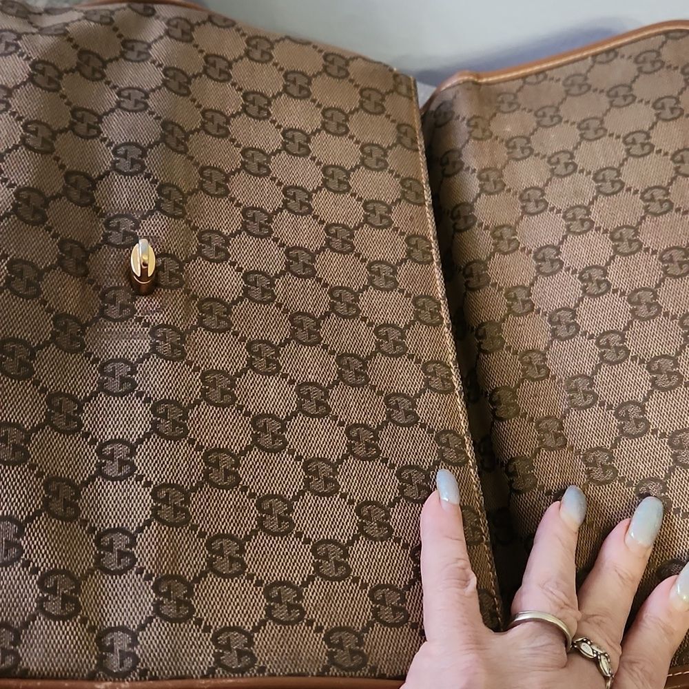 Gucci GG Canvas Tan and Brown Monogram Bag - Picture 10 of 14